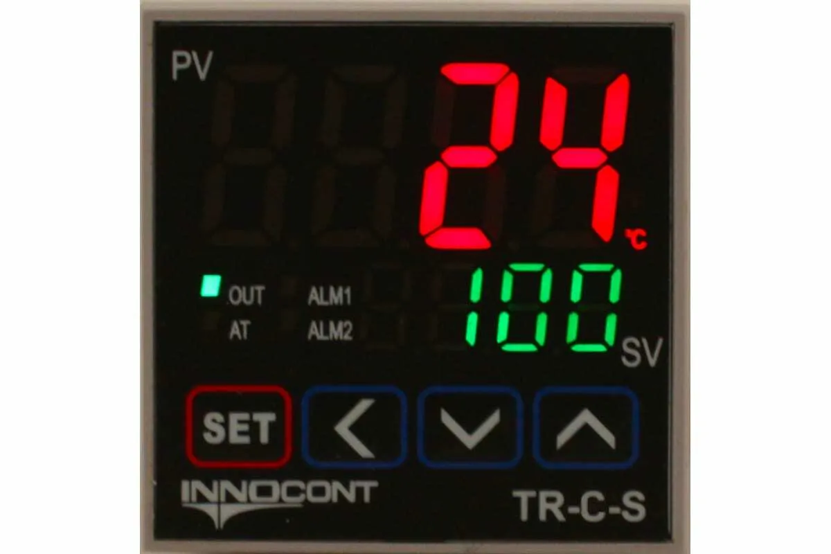 INNOCONT Температурный контроллер, 2 дисплея, 4 разряда, 48x48x60 мм, 2 аварийных выхода, 110-220VAC, выход: 4-20 мА + твердотельное реле TR-C-S